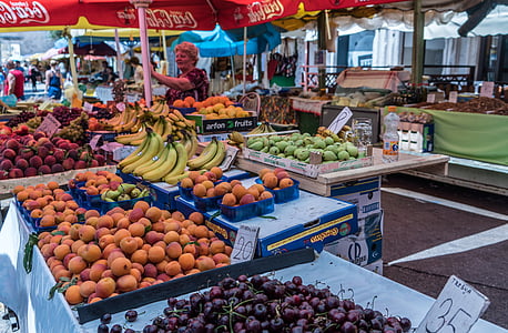 variety of fruits on stalls thumbnail
