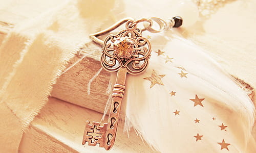 photo of skeleton key thumbnail