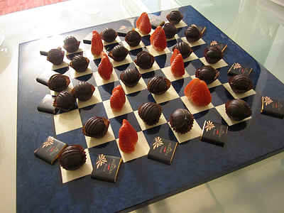 chocolate chess piece thumbnail
