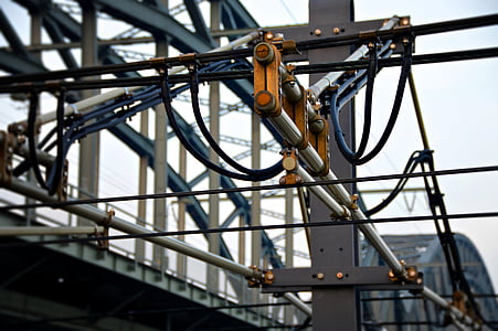 gray truss thumbnail