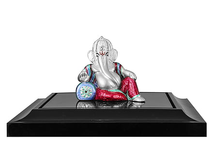 Ganesha figurine thumbnail