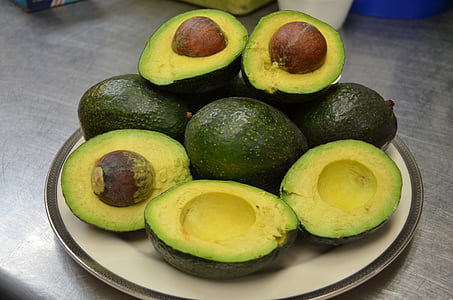 plate of sliced avocados thumbnail