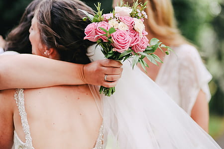 person hugging a woman thumbnail