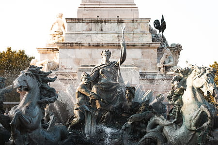 Statue Holding Trident thumbnail