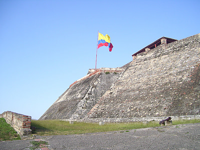 flag on concrete structure thumbnail