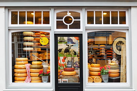 pastry store facade thumbnail