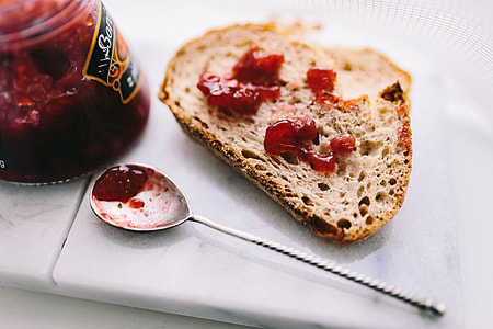 Preparing breakfast thumbnail