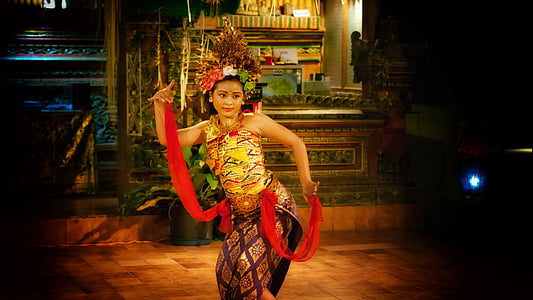 woman dancing near hall thumbnail
