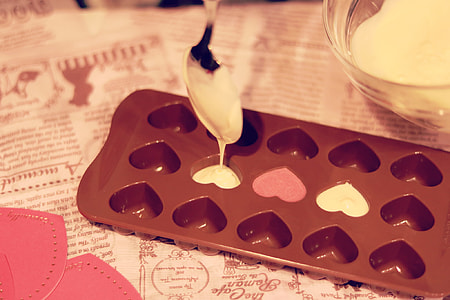 heart chocolate pan thumbnail