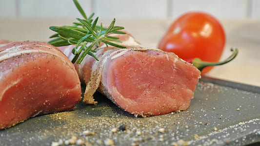 raw meat on gray tray thumbnail