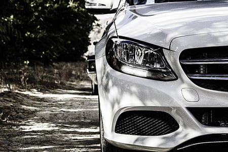 white car thumbnail