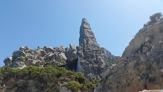 Aguglia Di Goloritzè, Cala Goloritzè thumbnail