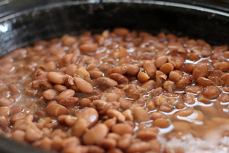 Cooked Beans in pot thumbnail