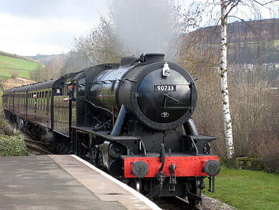 engine train at rail thumbnail