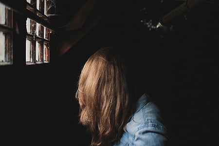 woman taking selfie thumbnail