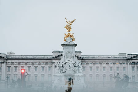 white building illustration thumbnail