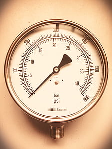 round grey analog gauge thumbnail