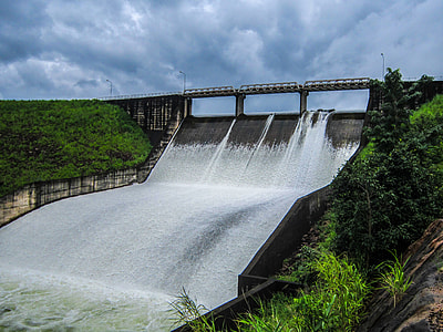 water coming out of buttress dam thumbnail