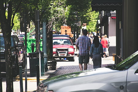 Man And Woman Walking thumbnail