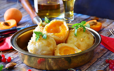 cooked food serve in pan thumbnail