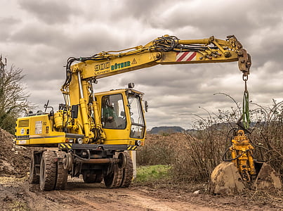 yellow crane truck thumbnail