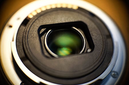 selective focus photography of camera lens thumbnail