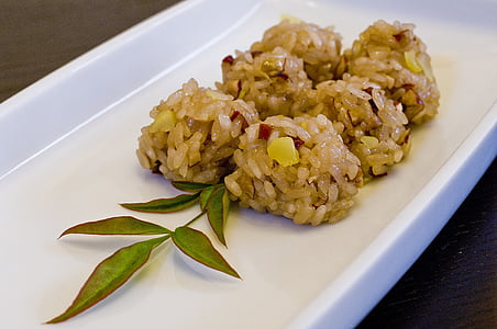 rice balls on plate thumbnail