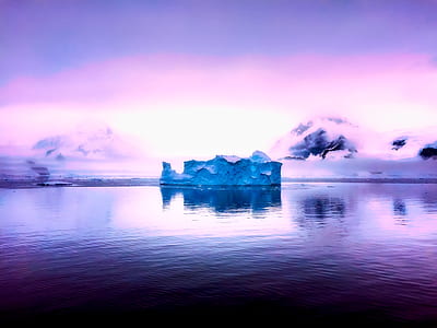 ice island center of water thumbnail