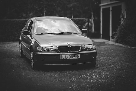 gray BMW sedan thumbnail
