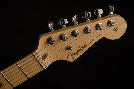 brown Fender Stratocaster headstack thumbnail