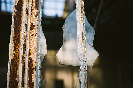 cracked window glass thumbnail