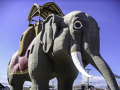 Lucy the Elephant in nearby Margate City in New Jersey thumbnail