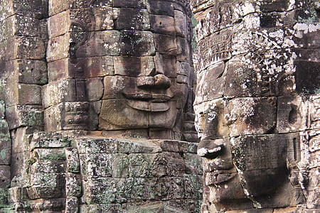 Gautama Buddha heads wall thumbnail