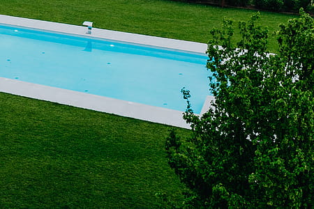 Modern swimming pool thumbnail