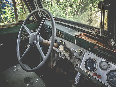 black steering wheel thumbnail