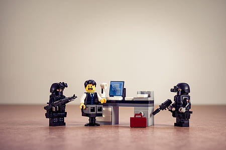 LEGO mini figures thumbnail