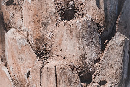 photo of brown mountain thumbnail