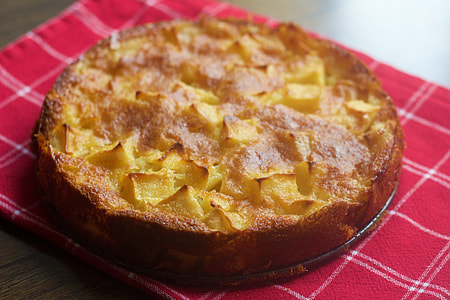 pie on red plaid linen thumbnail