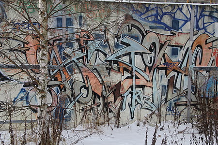 wall with graffiti artwork thumbnail