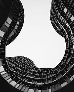 wormeye photo of building thumbnail