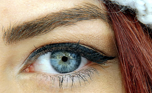 closeup photo of woman's left eye thumbnail