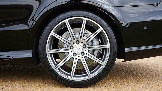 close-up photo gray Mercedes-Benz multi-spoke vehicle wheel and tire thumbnail