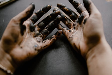 Messy painted hands of a painting artist thumbnail