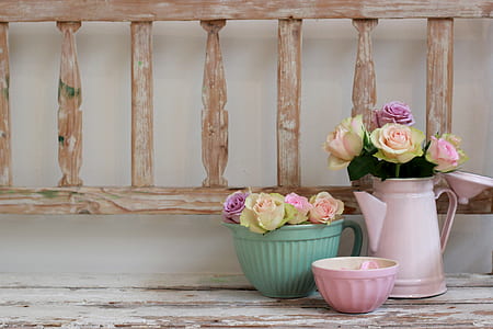 flowers in vases thumbnail