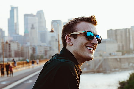 man wearing black button-up top thumbnail