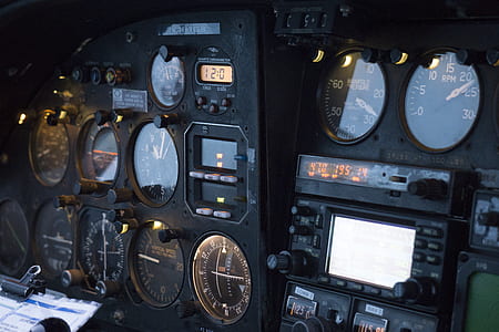 engine with multi analog gauges thumbnail