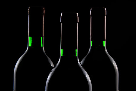 Red wine bottles thumbnail