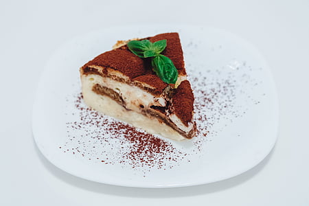 slice cake on plate thumbnail