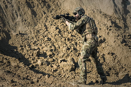 army holding assault rifle thumbnail