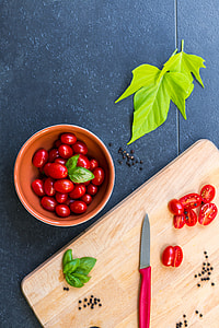 bowl of red cherry tomatoes thumbnail